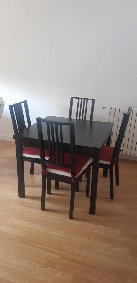 Mym Apartman Riaño Kültér fotó
