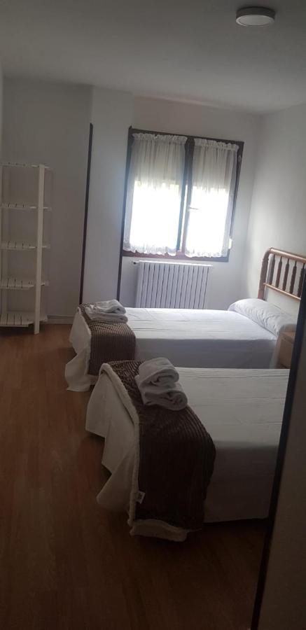 Mym Apartman Riaño Kültér fotó